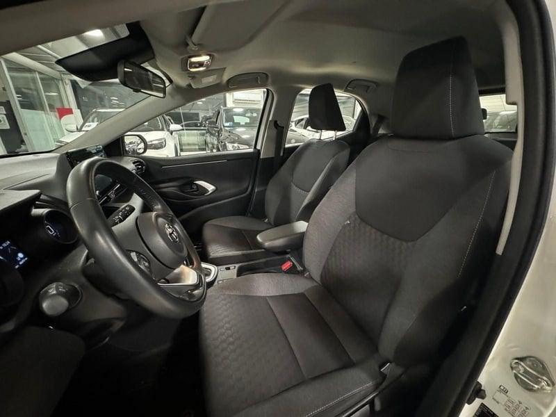 Toyota Yaris Hybrid Trend MY22