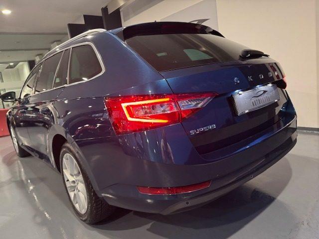 SKODA Superb 2.0 TDI EVO 150 CV SCR DSG Wagon Executive