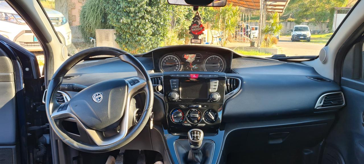 Lancia Ypsilon 1.2 69 CV 5 porte Platinum 80.000km 03/2016