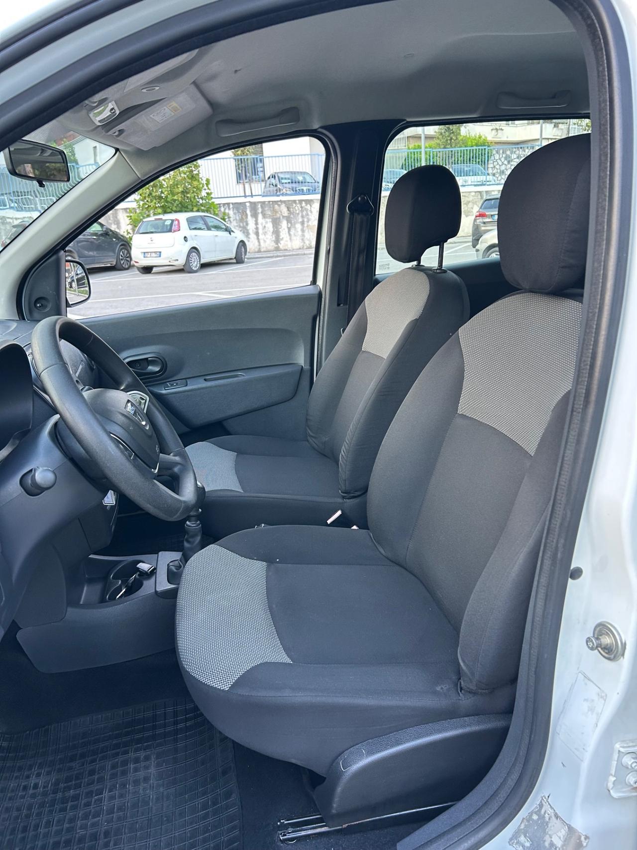 Dacia Lodgy 1.5 Blue dCi 8V 95CV 7 posti Essential