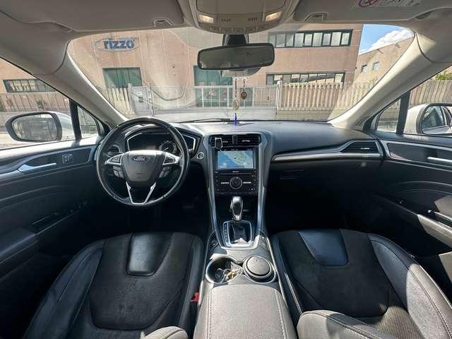 Ford Mondeo Full Hybrid 2.0 187 CV eCVT 4 porte Titanium Busin