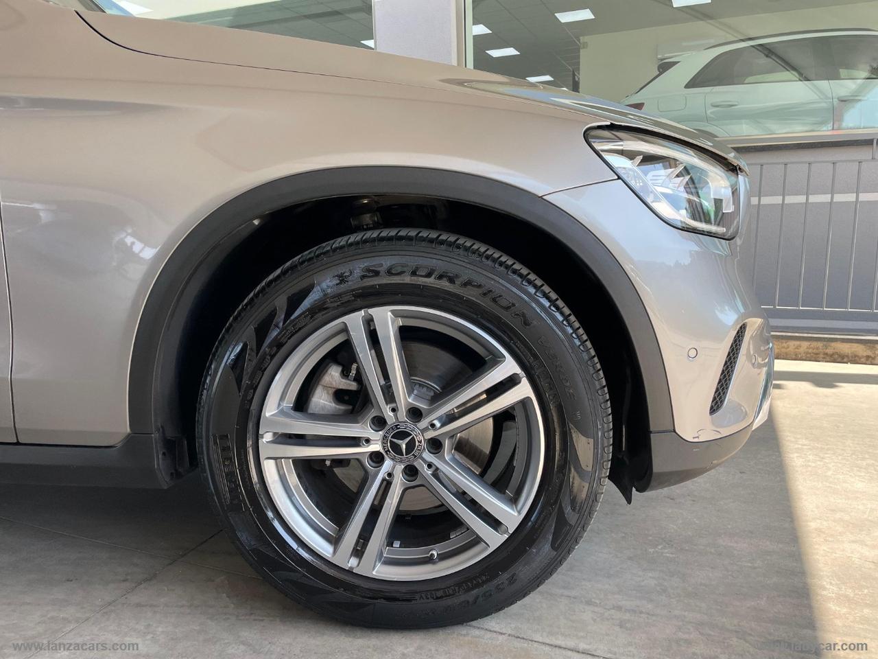 MERCEDES-BENZ GLC 220 d 4Matic Business