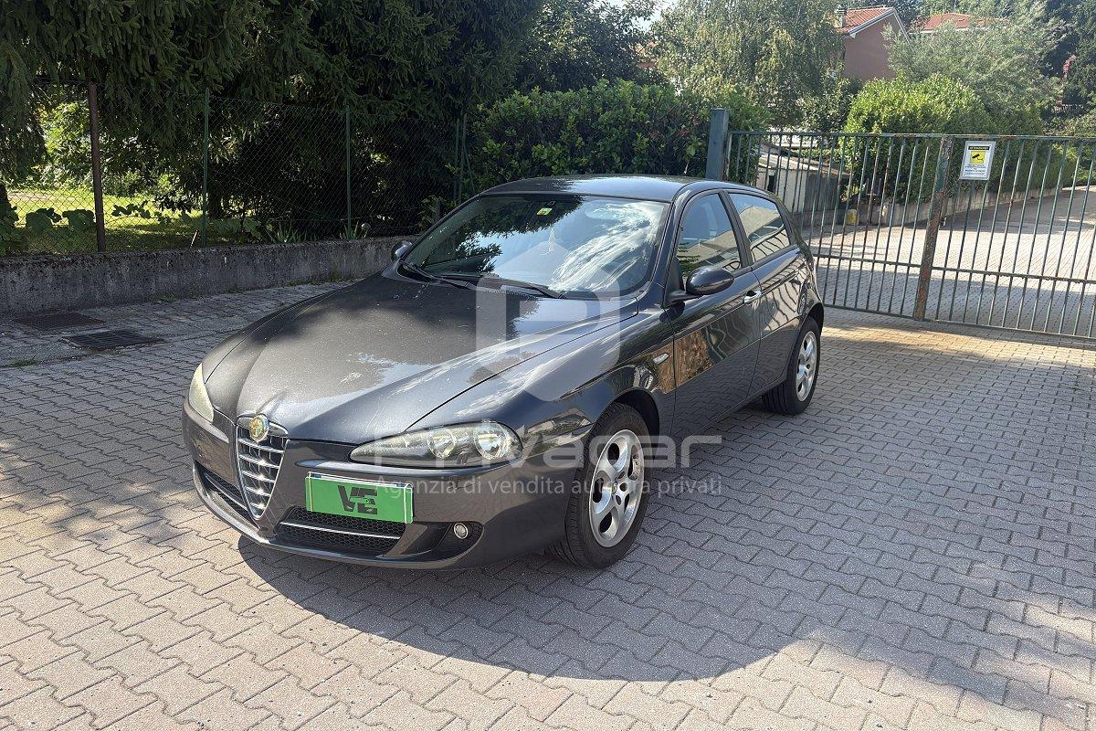 ALFA ROMEO 147 1.6 16V TS 5 porte Distinctive