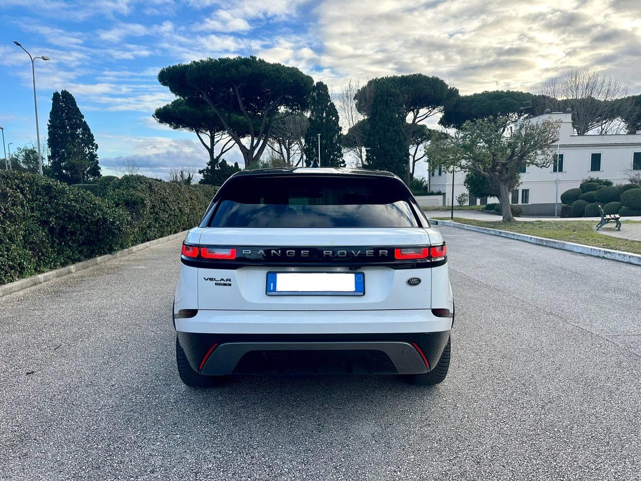 Velar 2.0D I4 240 CV R-Dynamic PREZZO REALE