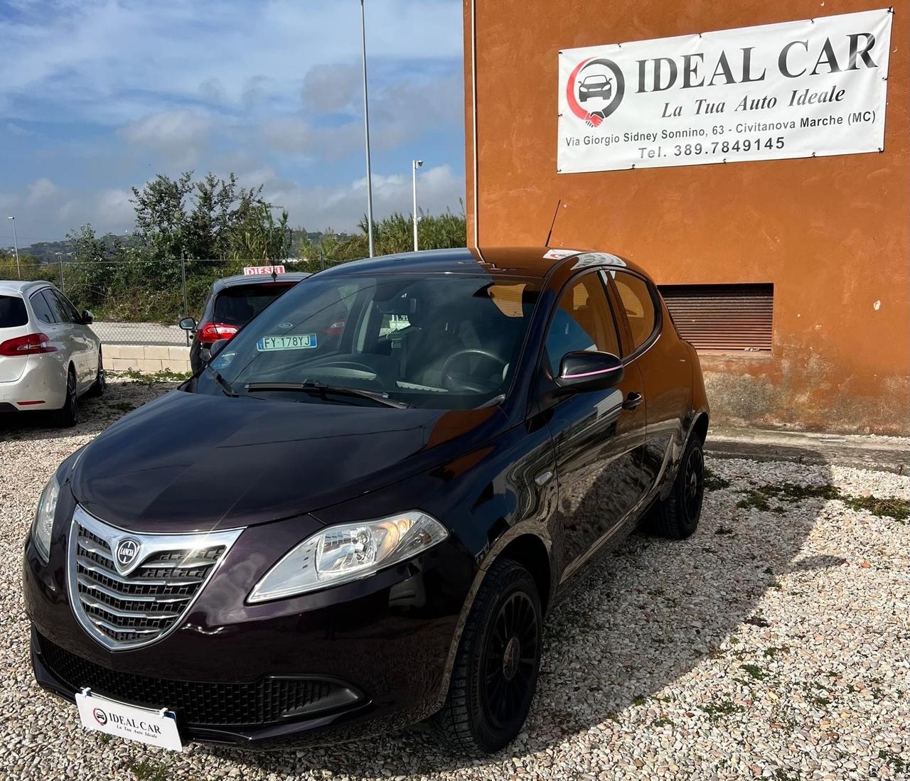 Lancia Ypsilon 0.9 TwinAir 85 CV 5 porte Metano Ecochic Gold