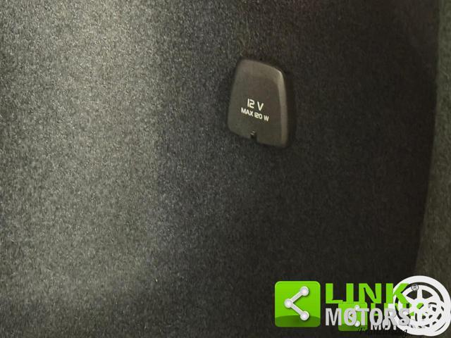 VOLVO V60 B4 (d) aut Ultimate Dark IVA ESP. GARANZIA 24