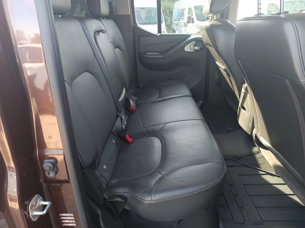 Nissan Navara double cab 4wd 2011 - 2.5 diesel Lb automobili