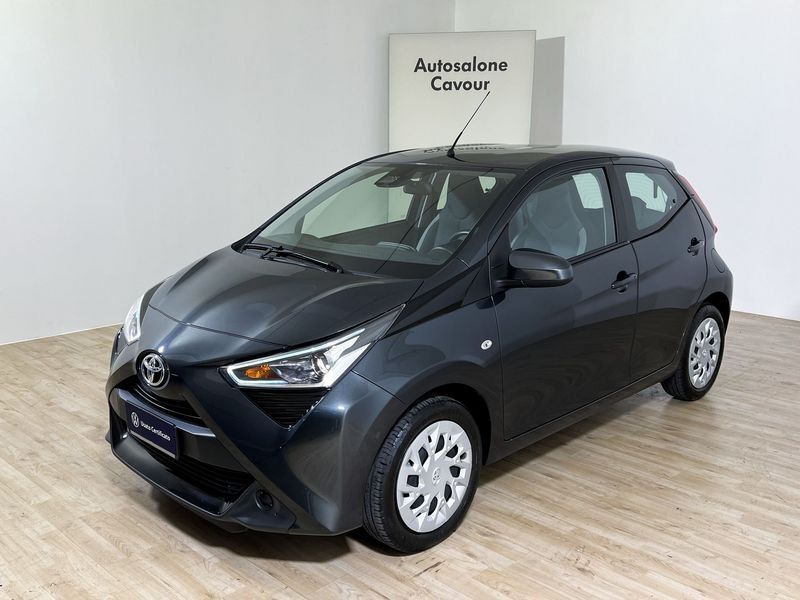 Toyota Aygo Connect 1.0 VVT-i 72 CV 5 porte x-play