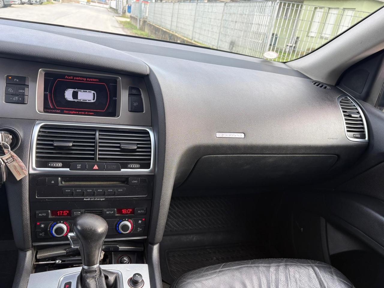 Audi Q7 3.0 V6 TDI 233CV quattro tiptronic 270.000 KM