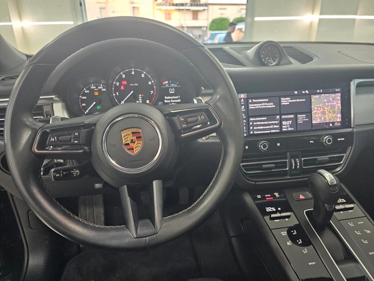 NUOVA PORSCHE MACAN TURBO 2.0 BENZINA 265CV CHRONO SPORT PACK