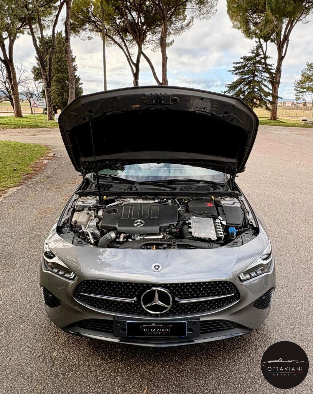 CLA Shooting brake come Nuova