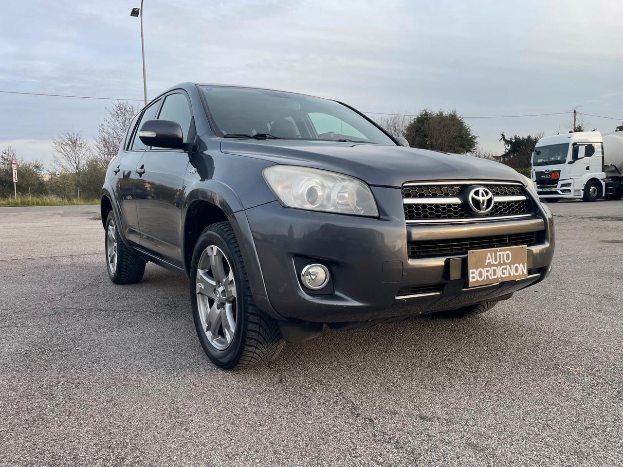 Toyota RAV 4 RAV4 Crossover 2.2 D-Cat A/T 150 CV Executive