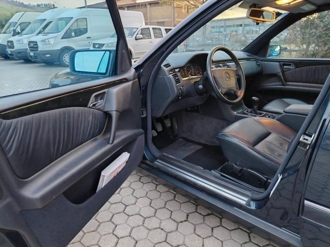 Mercedes Classe E 200 Avantgarde