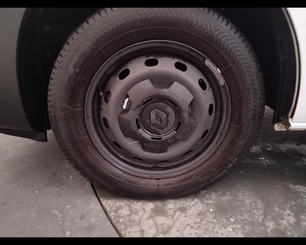 RENAULT Trafic IV 27 2019 - trafic T27 2.0 dci 120cv L1H1 Ice