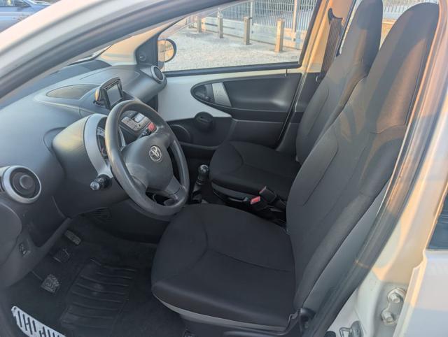 TOYOTA Aygo 1.0 12V VVT-i 5 porte Active Connect - TAGLIANDATA