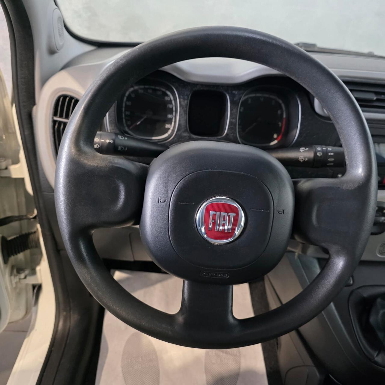 Fiat Panda 1.2 BENZINA NEOPATENTATI