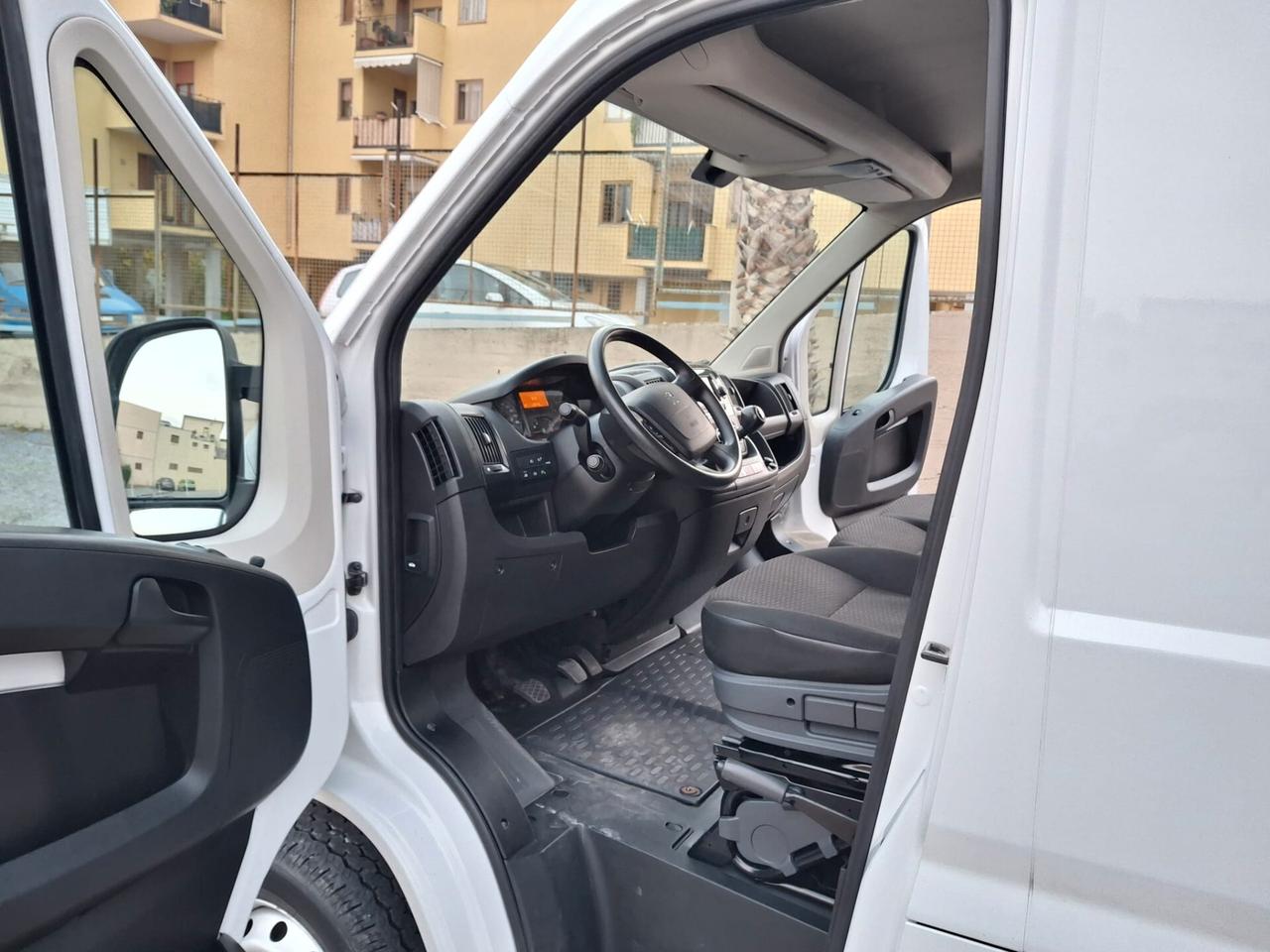 Peugeot Boxer L2H2 2.2 BlueHDi 140cv