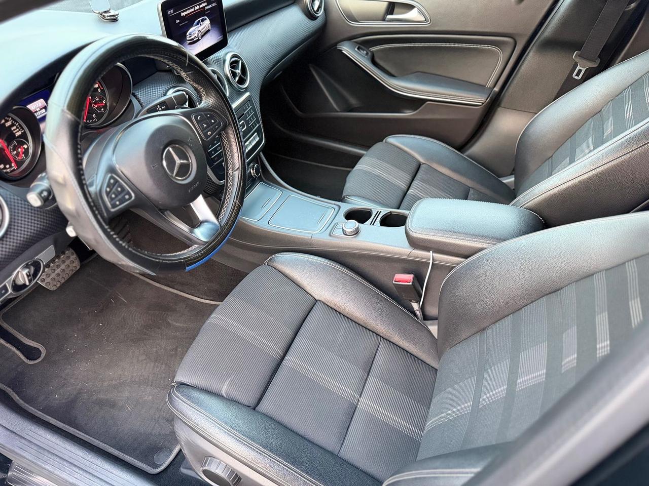 Mercedes-Benz A 180 Premium A 180 D BlueEFFI #9536