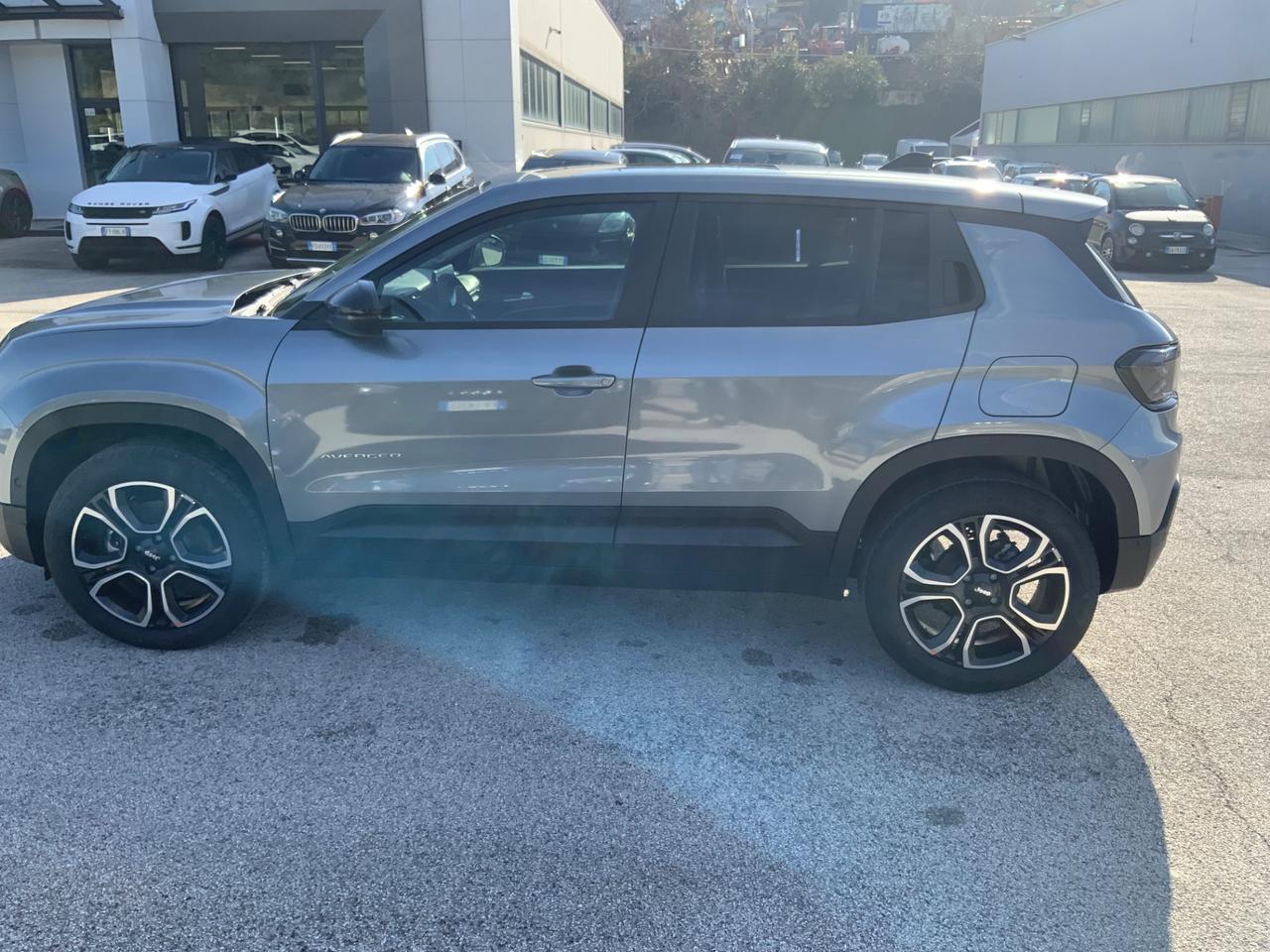 Jeep Avenger 1.2 Turbo MHEV Summit