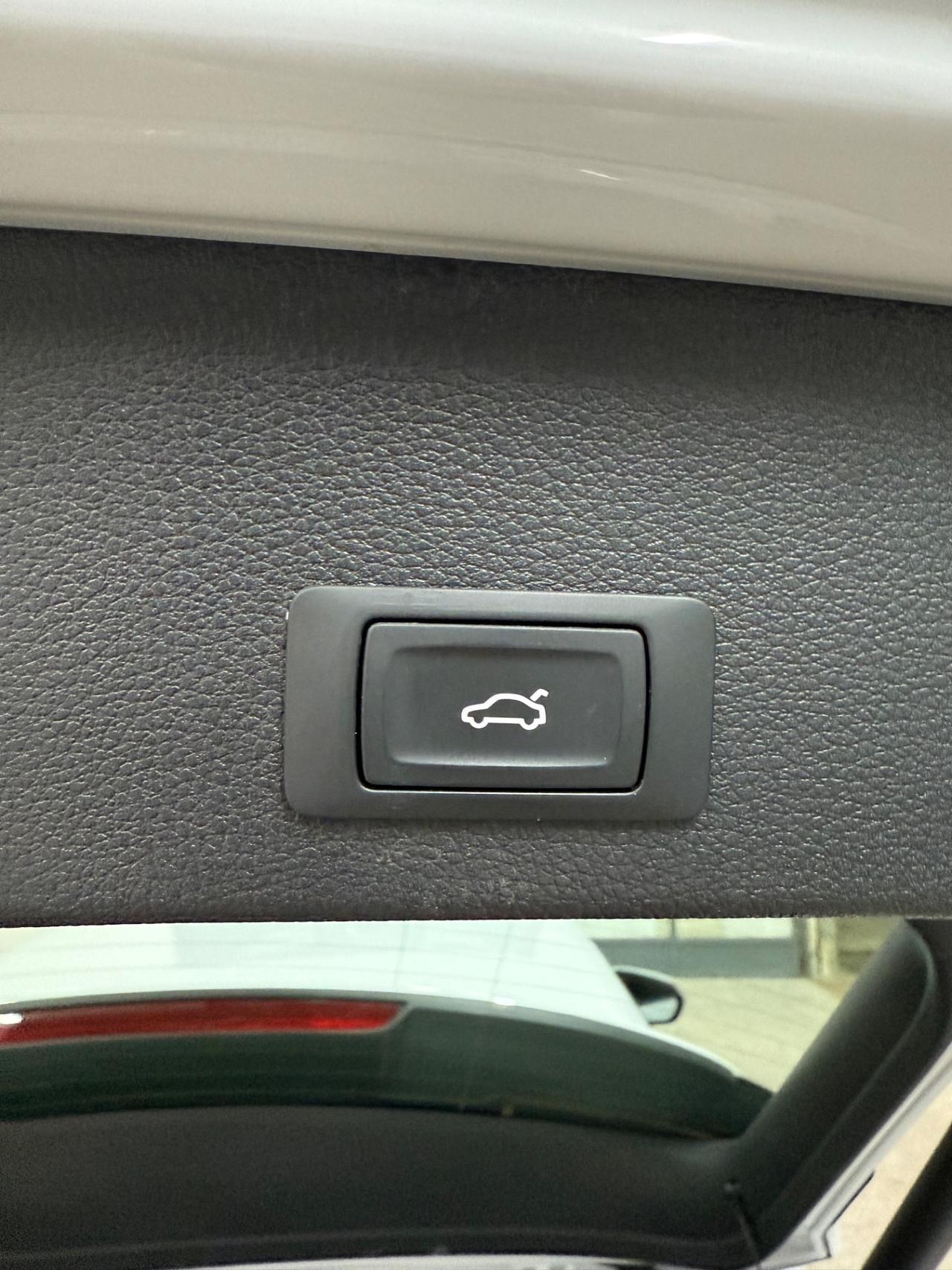 Audi Q2 30 TDI S line Edition