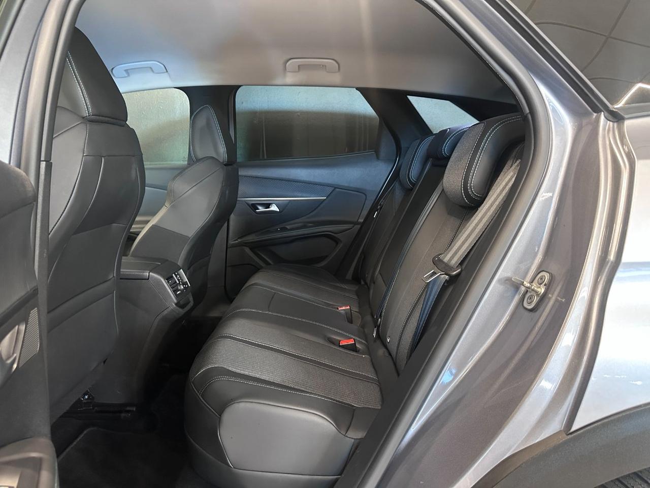 Peugeot 3008 3008 1.6 hybrid phev Allure 225cv e-eat8