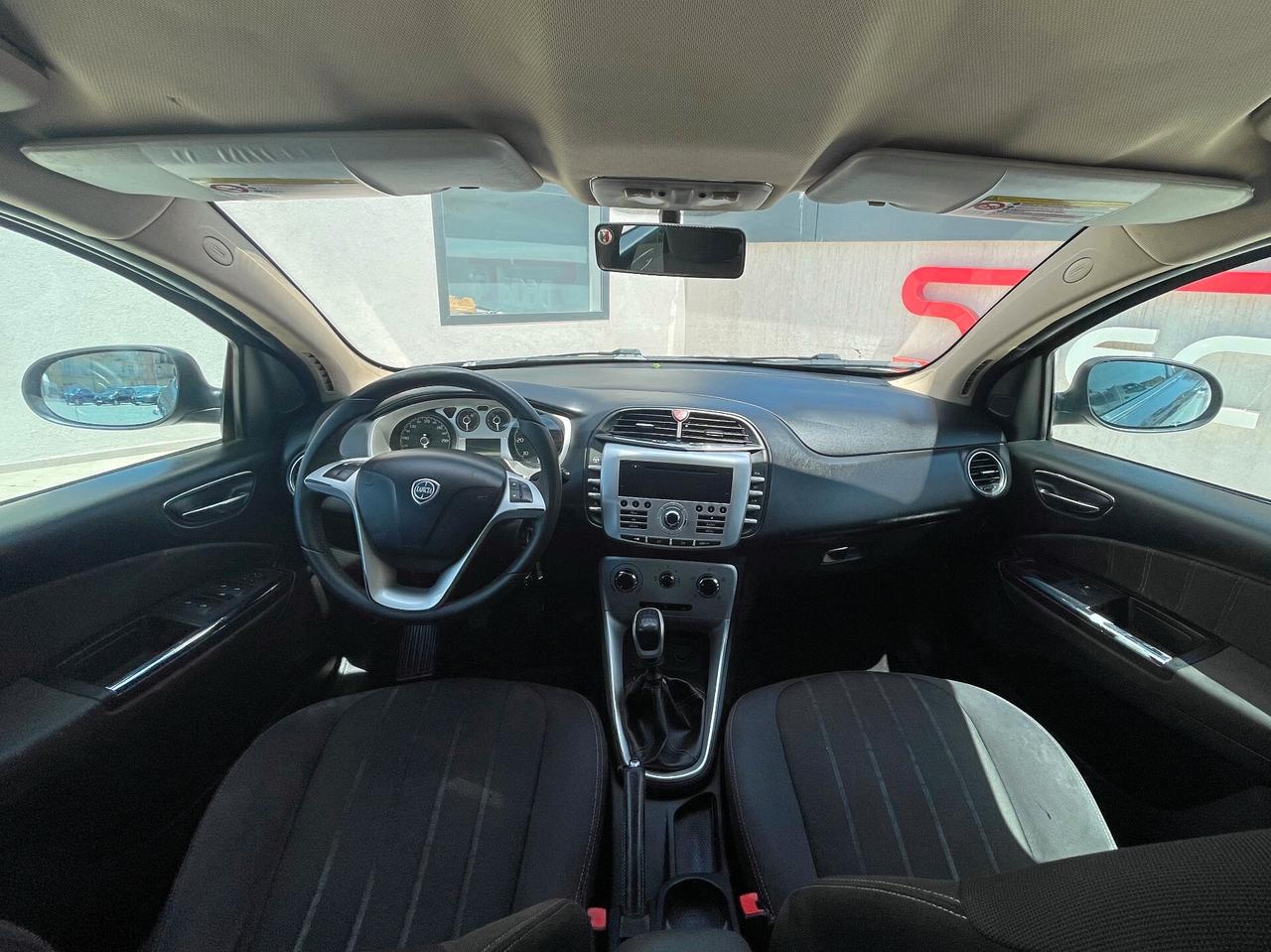 Lancia Delta 2.0 MJT DPF Executive