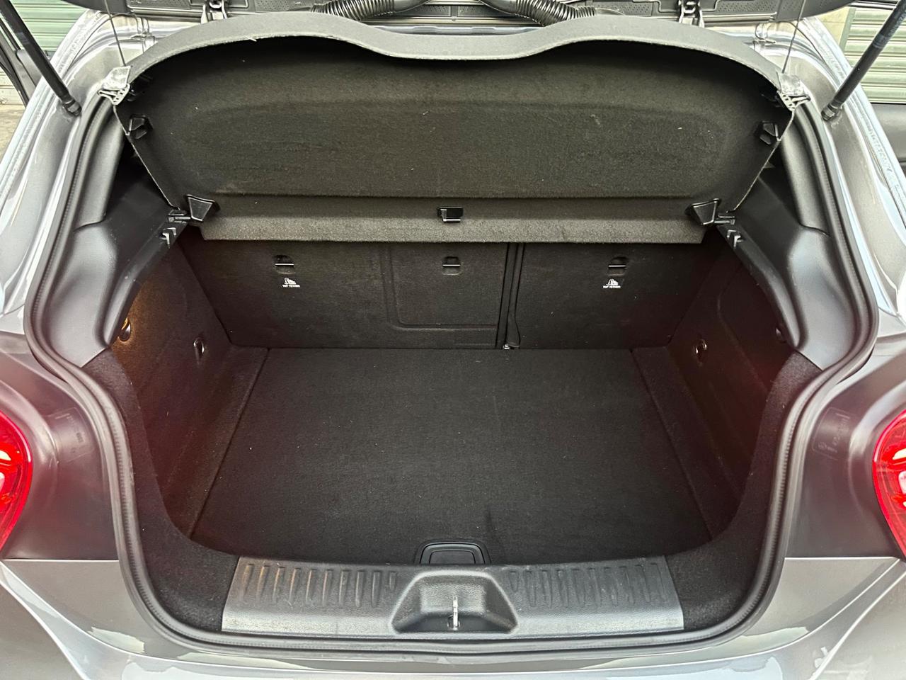 Mercedes-Benz A 200d Automatic Premium AMG