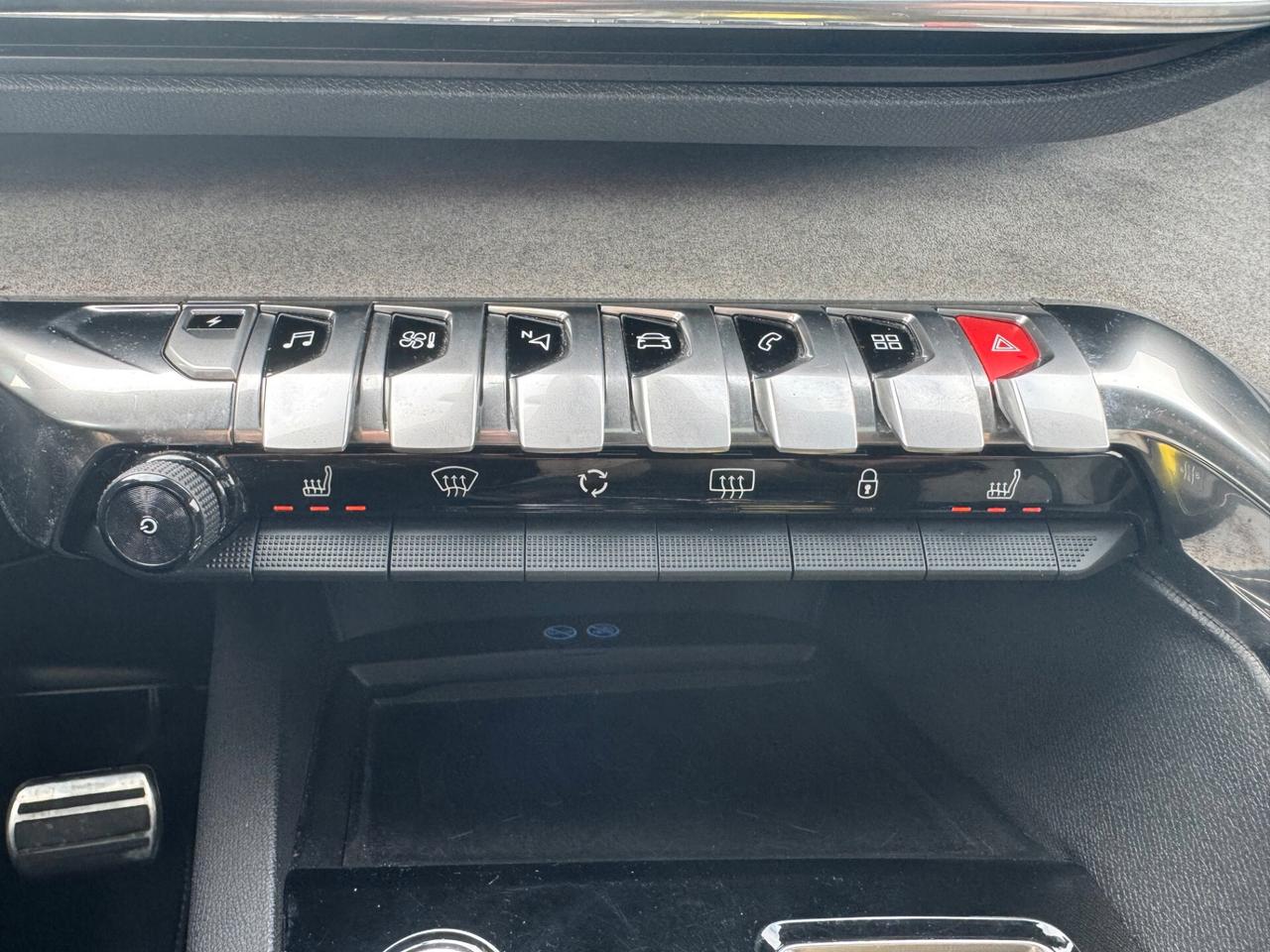 Peugeot 3008 Hybrid 225 e-EAT8 GT