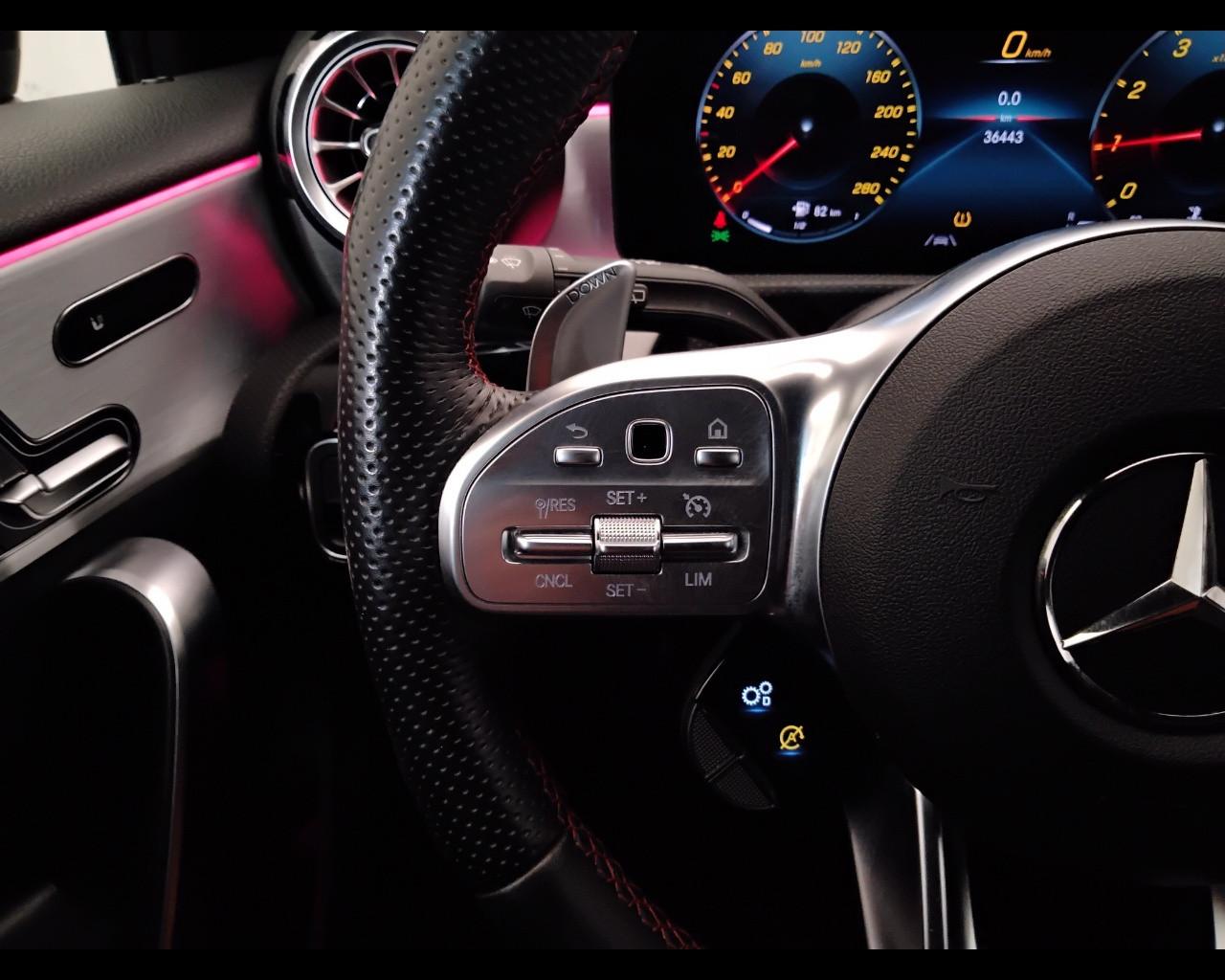 Mercedes-Benz Classe A - W177 2018 - A AMG 35 Race Edition 4matic auto