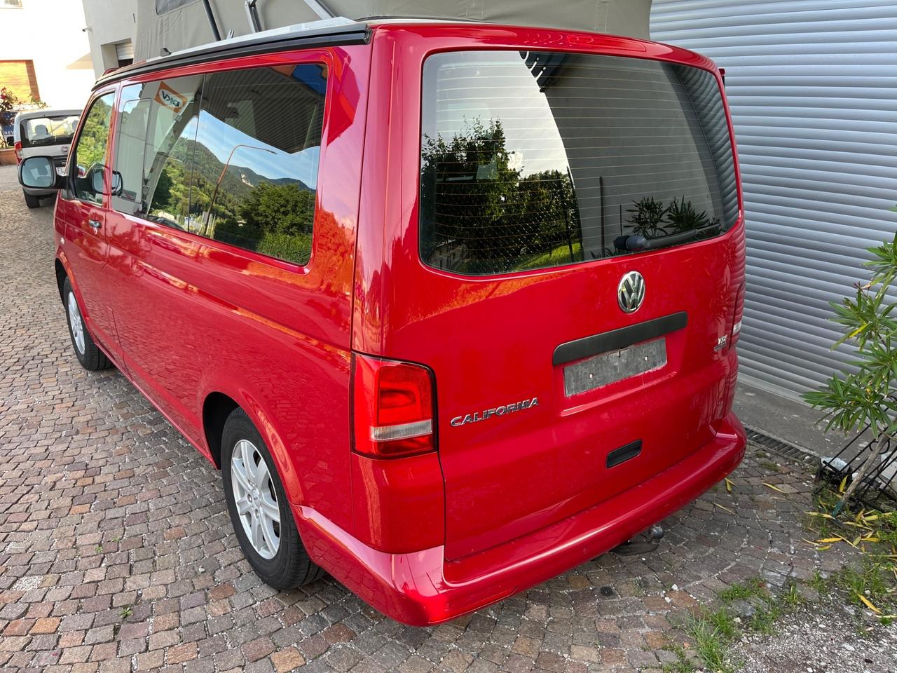 Volkswagen California T5 2.0TDI BEACH AUTOCARAVAN