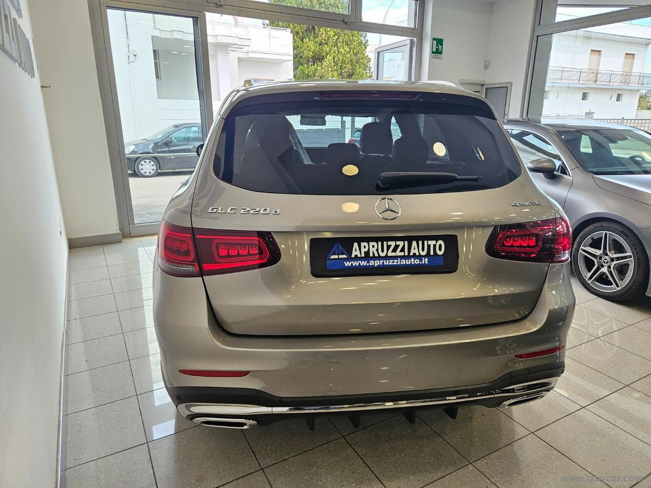 MERCEDES-BENZ GLC 220 d 4Matic Premium