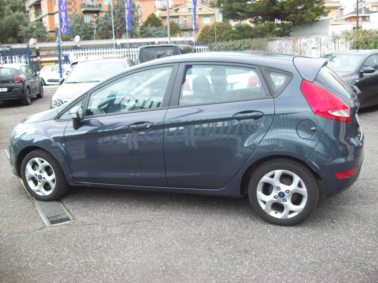 Ford Fiesta 1.4 5 porte Bz.- GPL Titanium