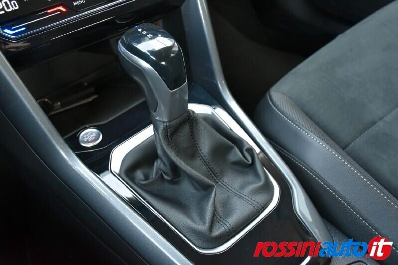 VOLKSWAGEN T-ROC 1.5 TSI 150 CV DSG STYLE + MATRIX LED R18 I.Q