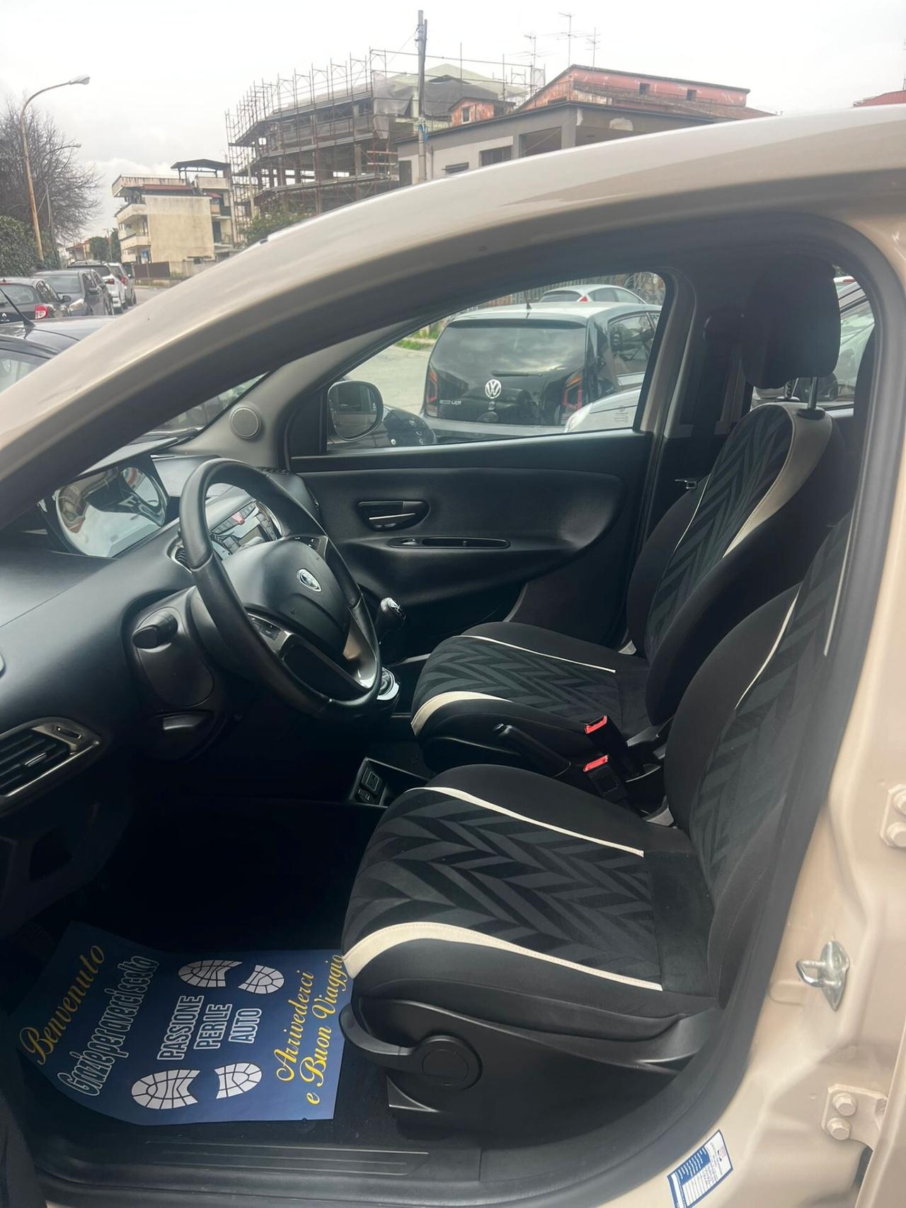 Lancia Ypsilon 1.3 MJT 16V 95 CV 5 porte S&S Gold