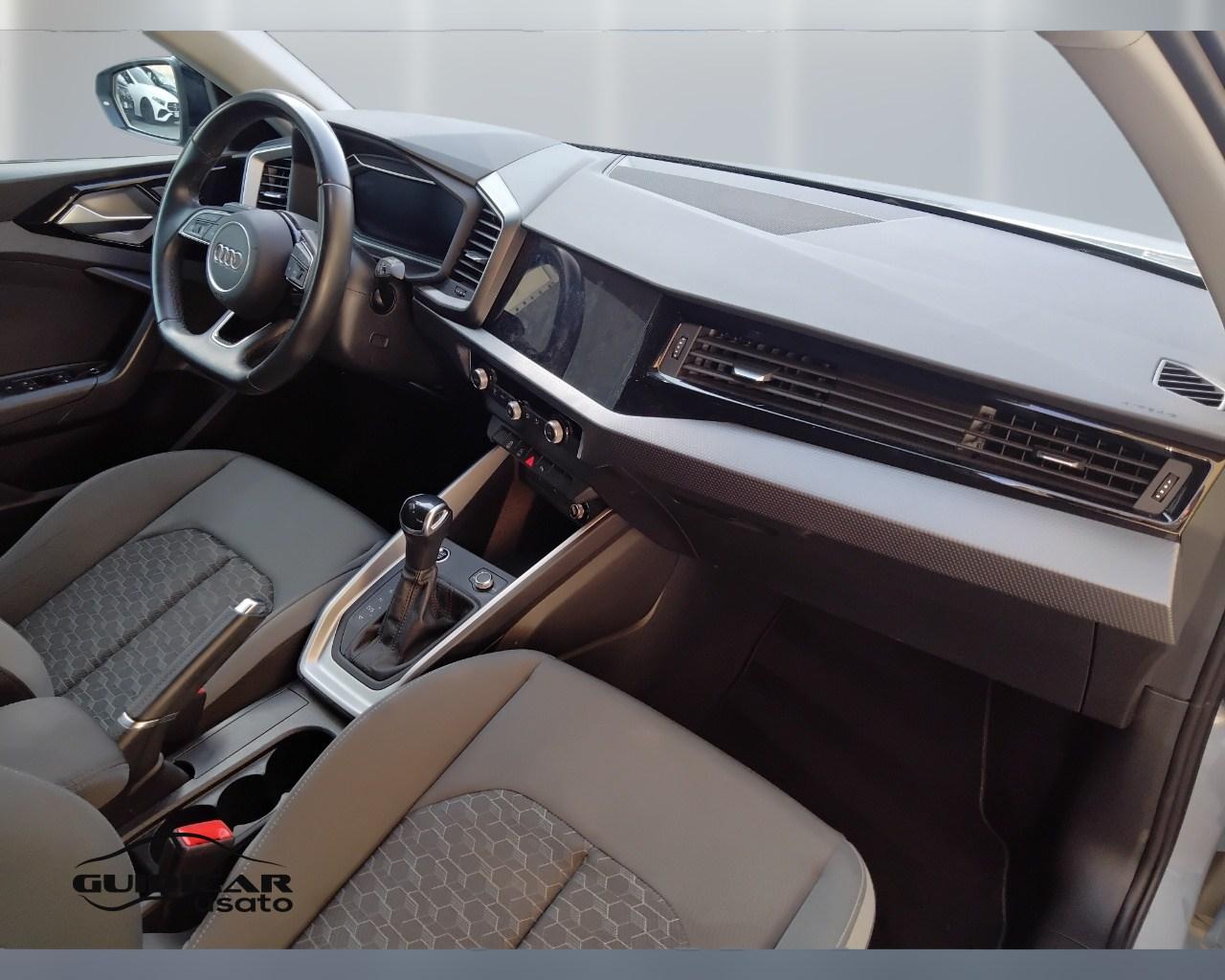 AUDI A1 II 2022 allstreet - A1 allstreet 30 1.0 tfsi Identity Contrast 116cv s tronic
