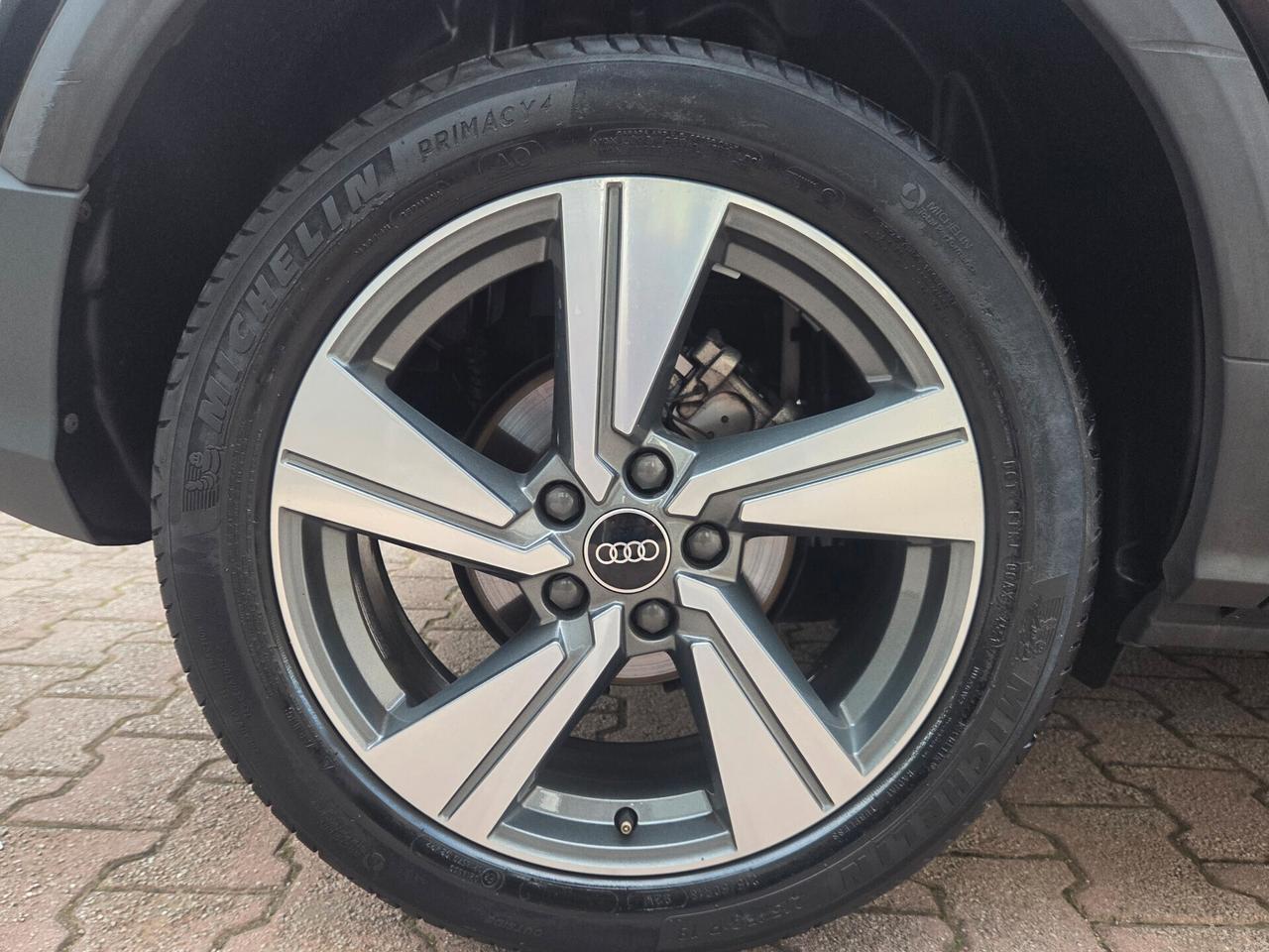 Audi Q2 2.0 TDI 116 CV Business 30