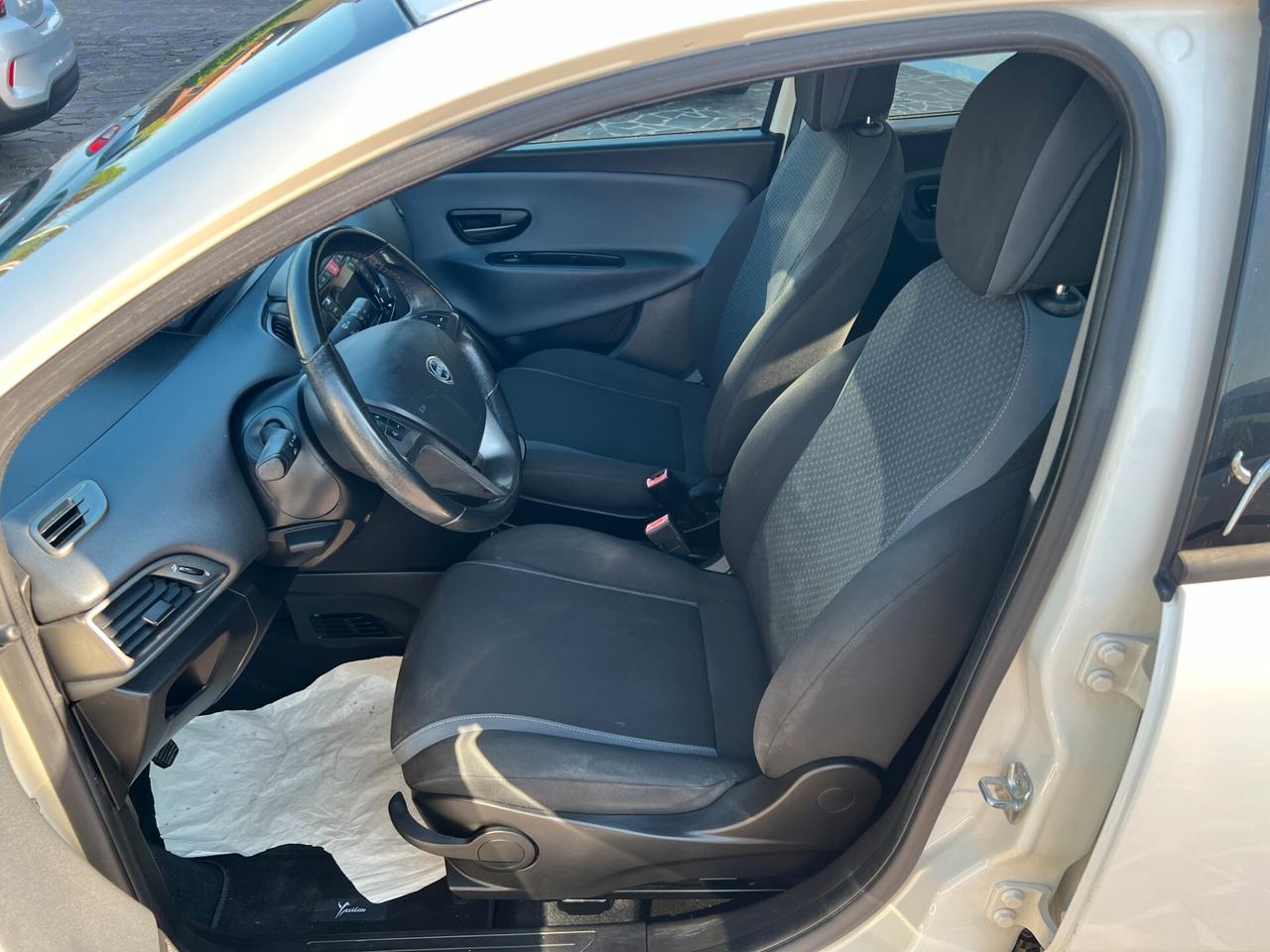 Lancia Ypsilon 1.3 MJT 16V 95 CV 5 porte S&S Gold