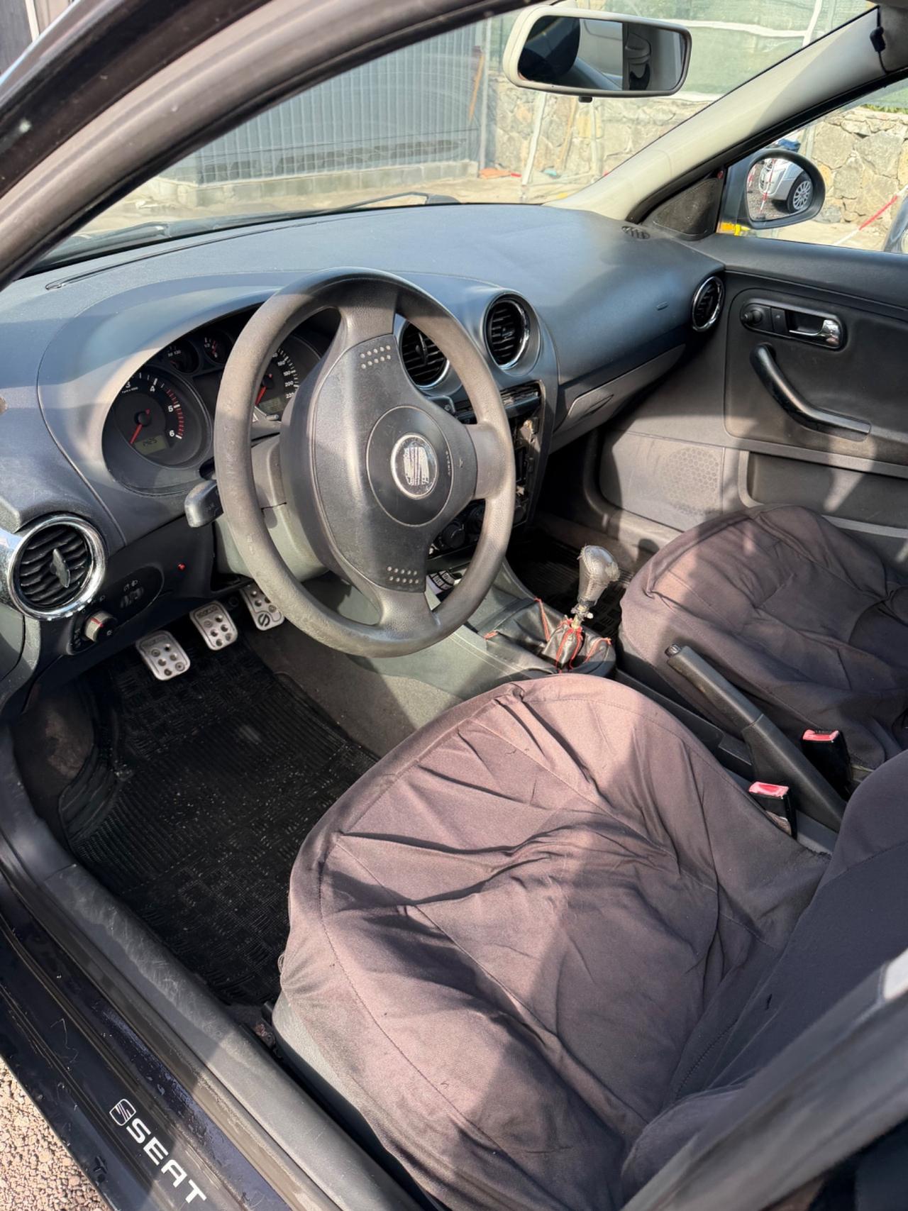 Seat Ibiza 1.4 TDI 5 porte Stella problemi leva cambio