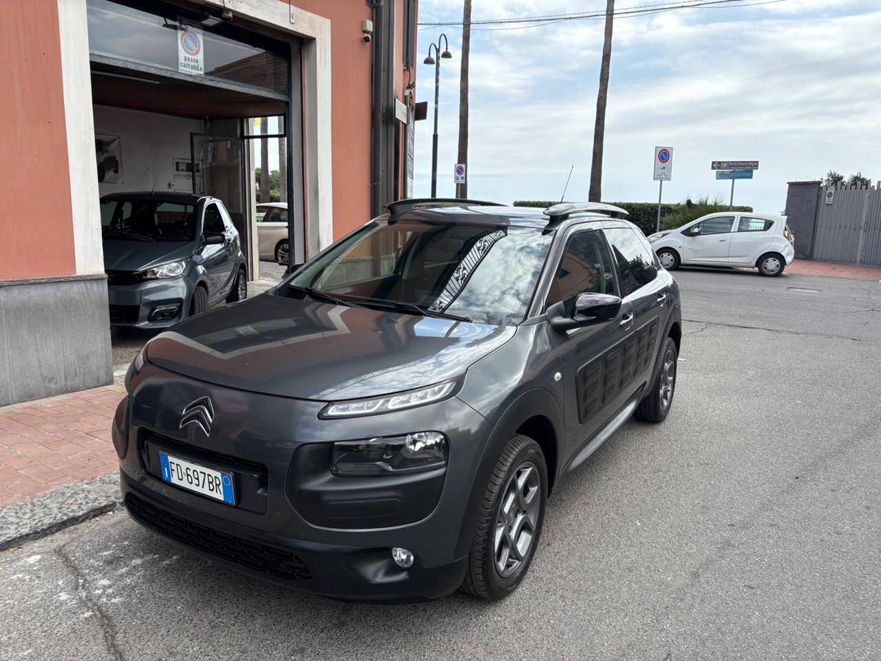 Citroen C4 Cactus BlueHDi 100 Shine 2016