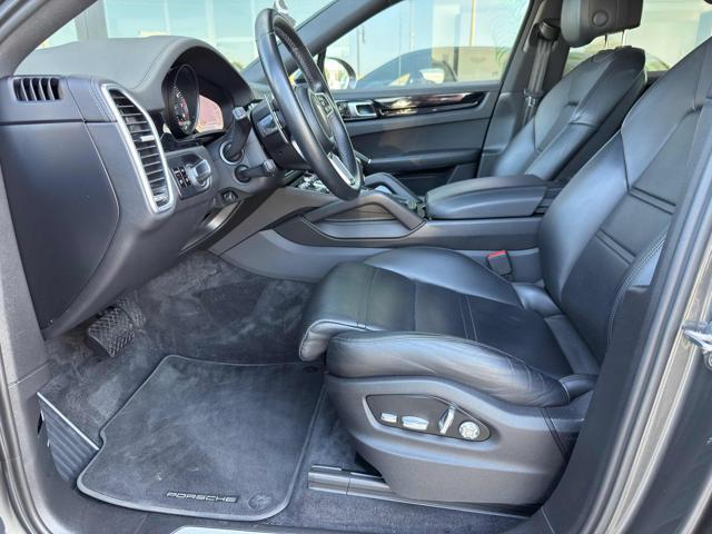 PORSCHE Cayenne Coupé 3.0 V6 Hybrid EDITION BLACK