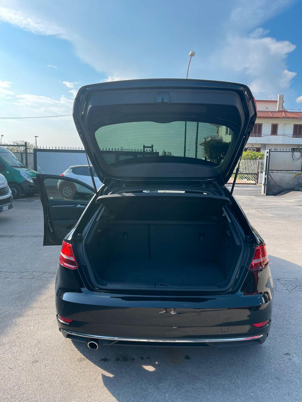 Audi A3 SPB 1.6 TDI 116 CV S tronic Business