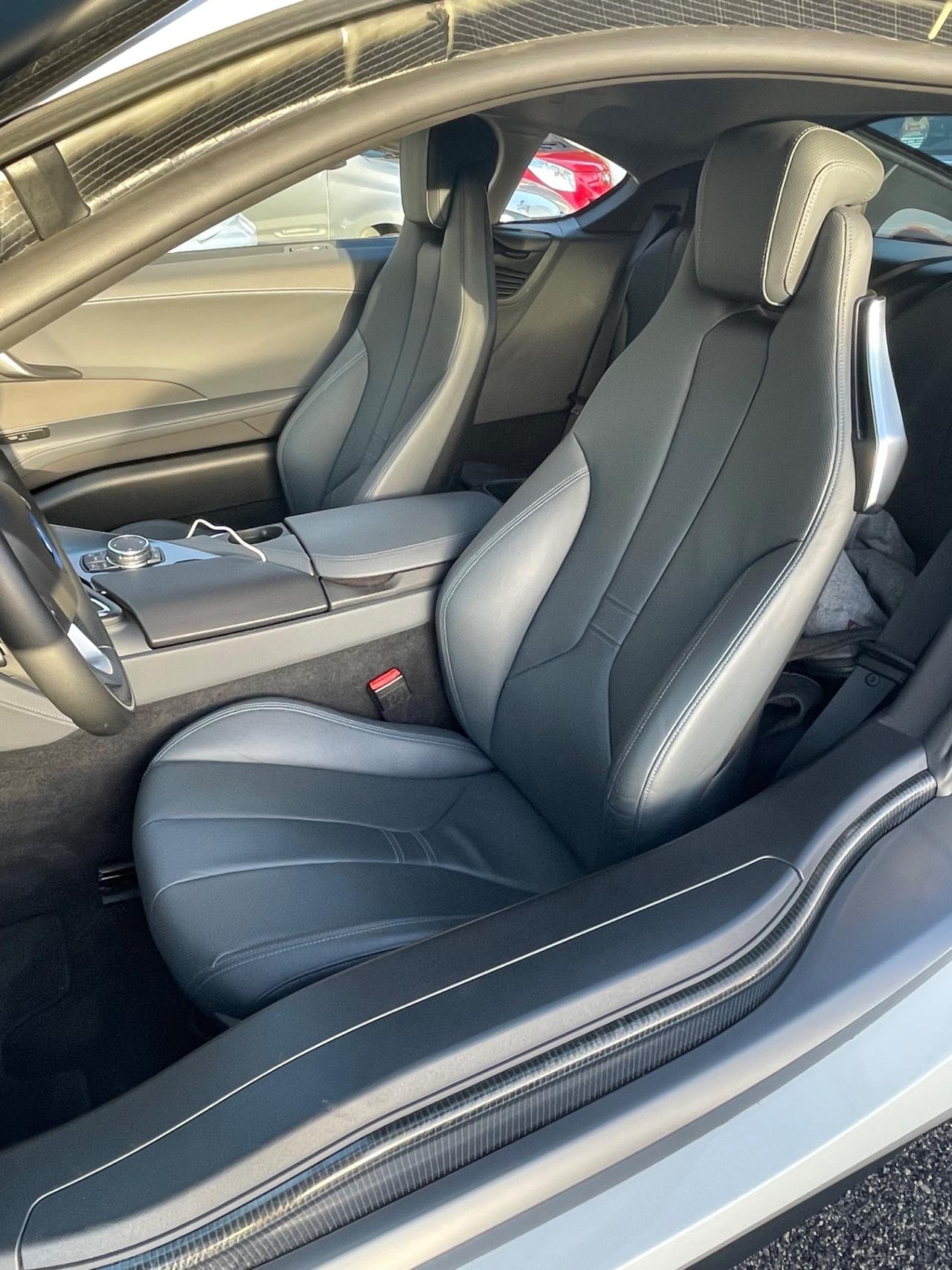 Bmw i8. (( 17 MILA KM -UNICA IN ITALIA ))