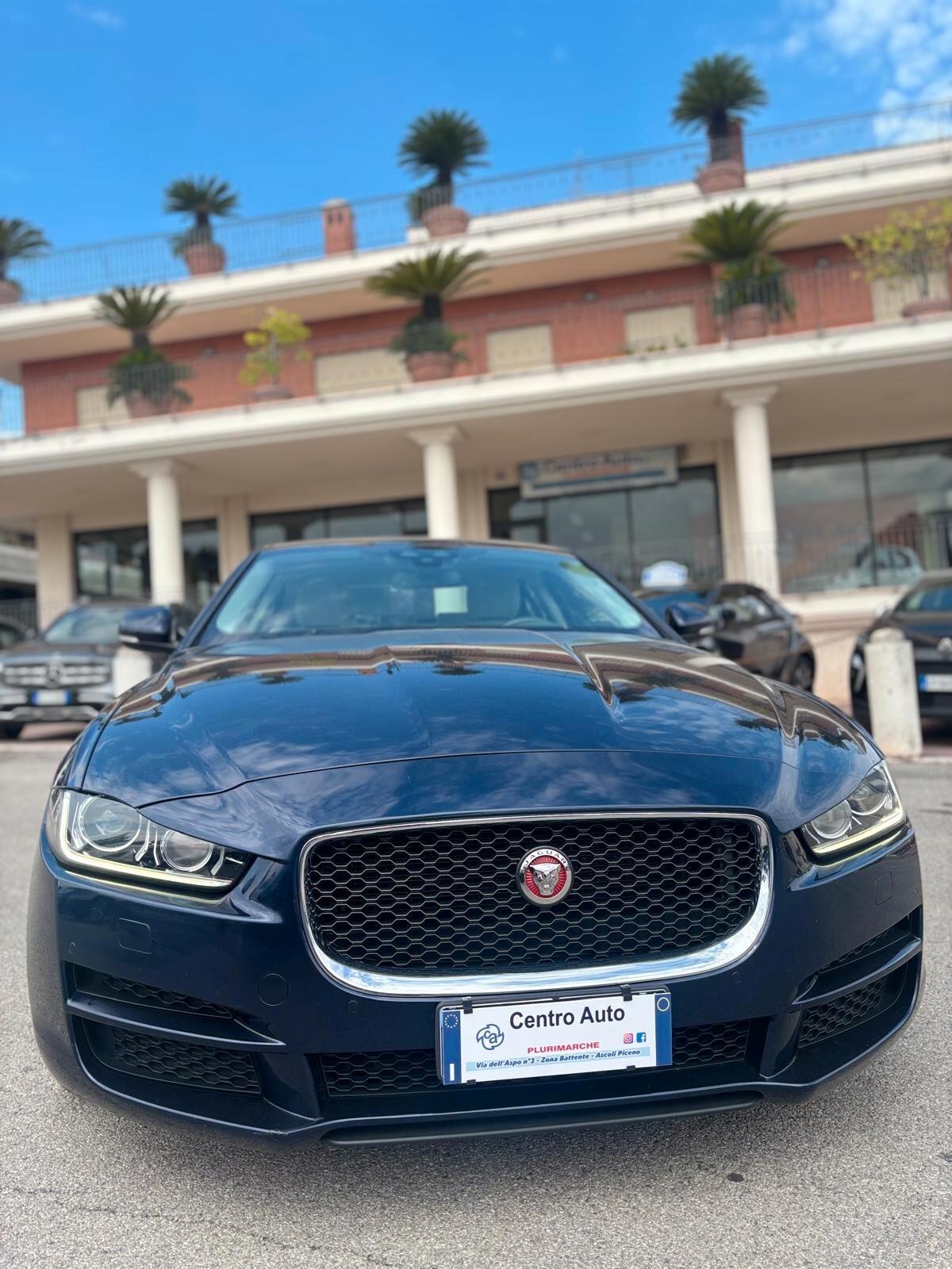 Jaguar XE 2.0 D Turbo 180CV aut. Prestige Business Edition