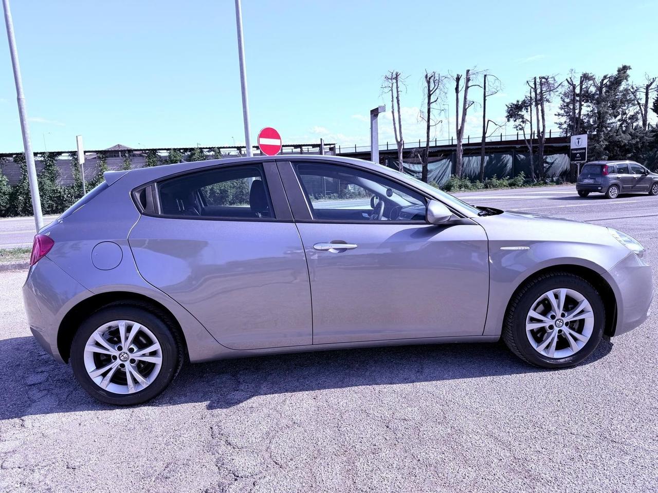 Alfa Romeo Giulietta 1.6 JTDm-Ok neopatentati
