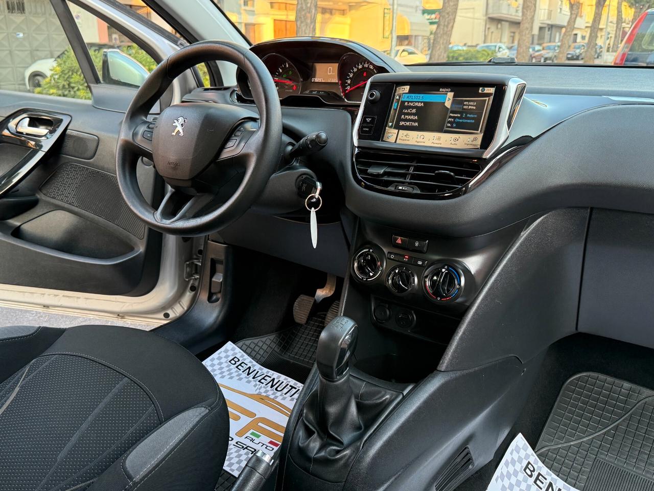 Peugeot 208 1.0 VTi 68CV 5P *KM 79.000 - 2013