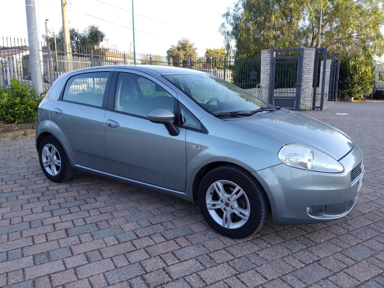 Fiat Grande Punto 1.3 MJT 75 CV 5 porte Dynamic