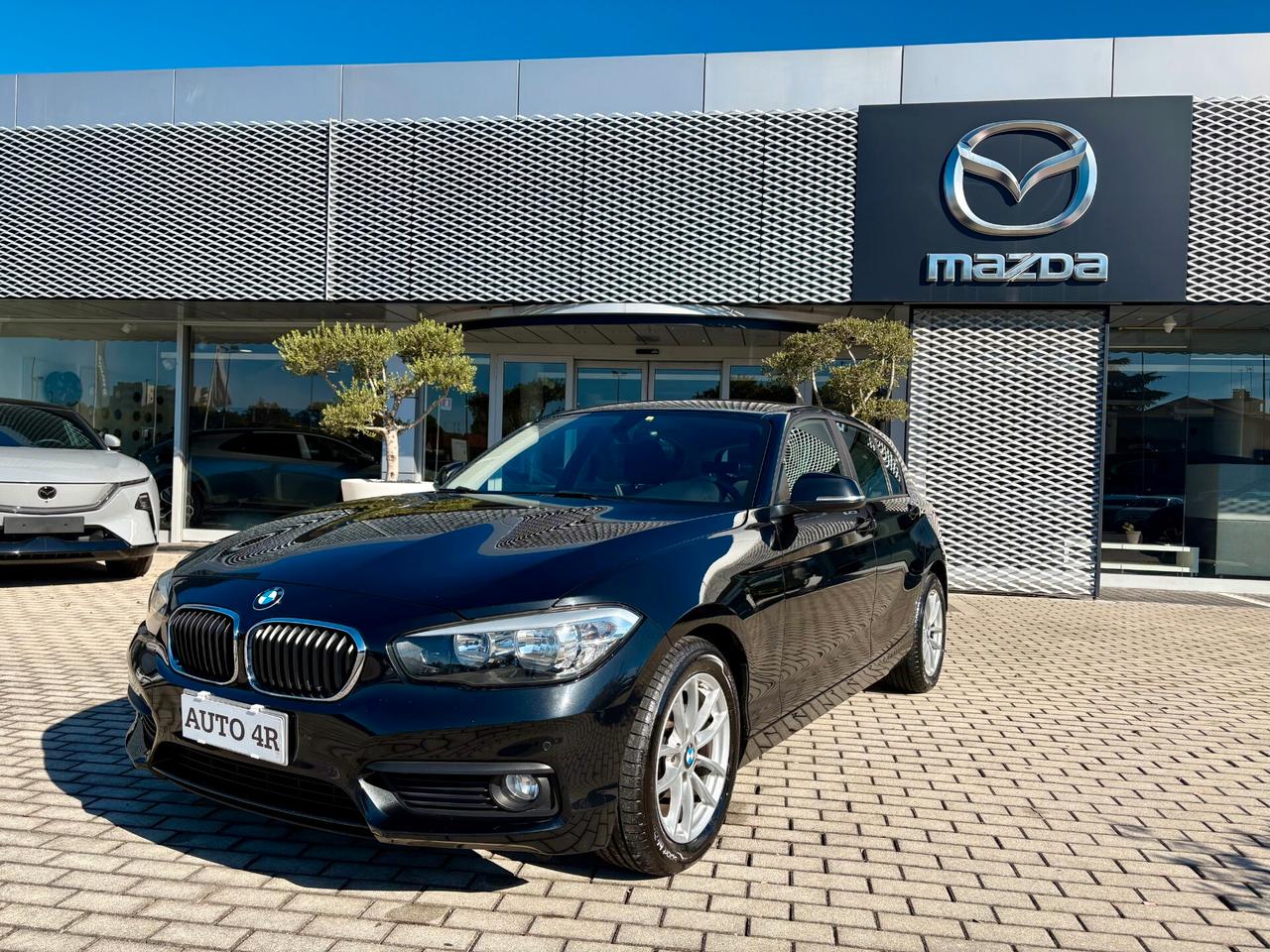 Bmw 118 Serie 1 - 118i 5p. 136cv Doppio treno di Cerchi / Gomme