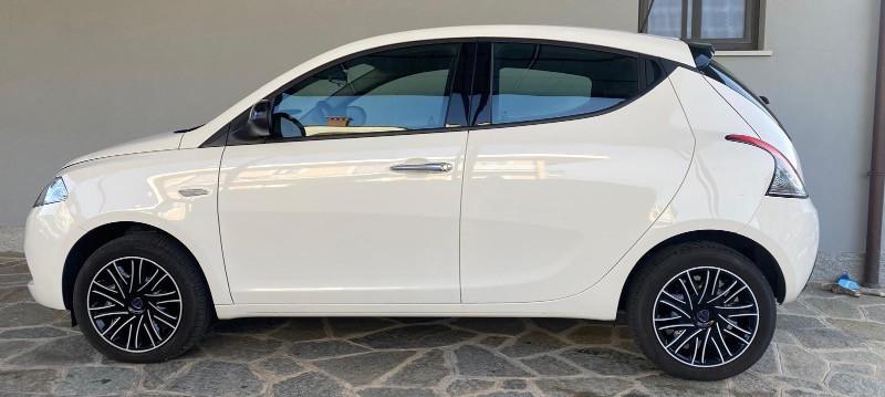 Lancia Ypsilon 1.0 firefly hybrid Gold s&s 70cv 5p.ti