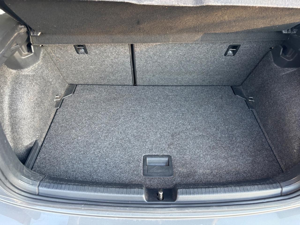 Volkswagen Polo 1.0 5p. R-Line OK NEOPATENTATI