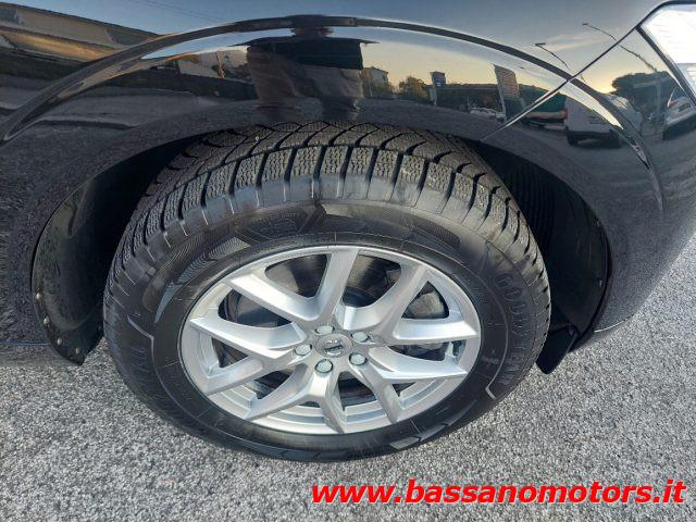 VOLVO XC60 B4 (d) AWD Geartronic Momentum Pro